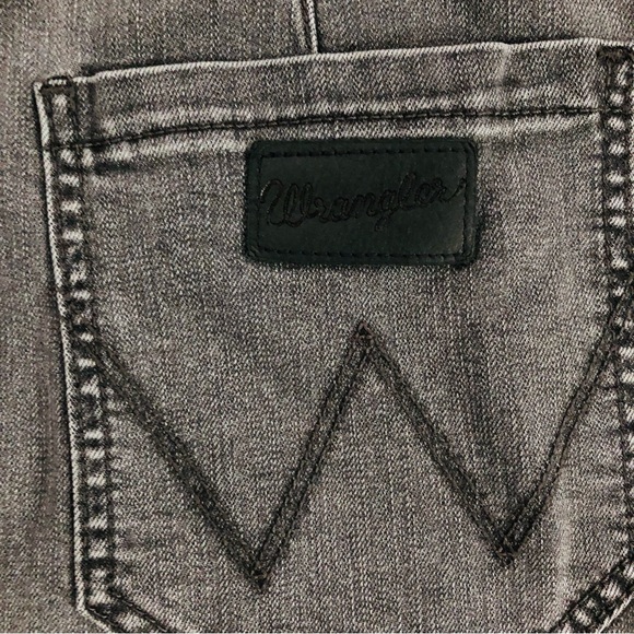 Wrangler Y2K Gray Denim Stretch Mini Skirt with Pockets Size 29 - Picture 4 of 6